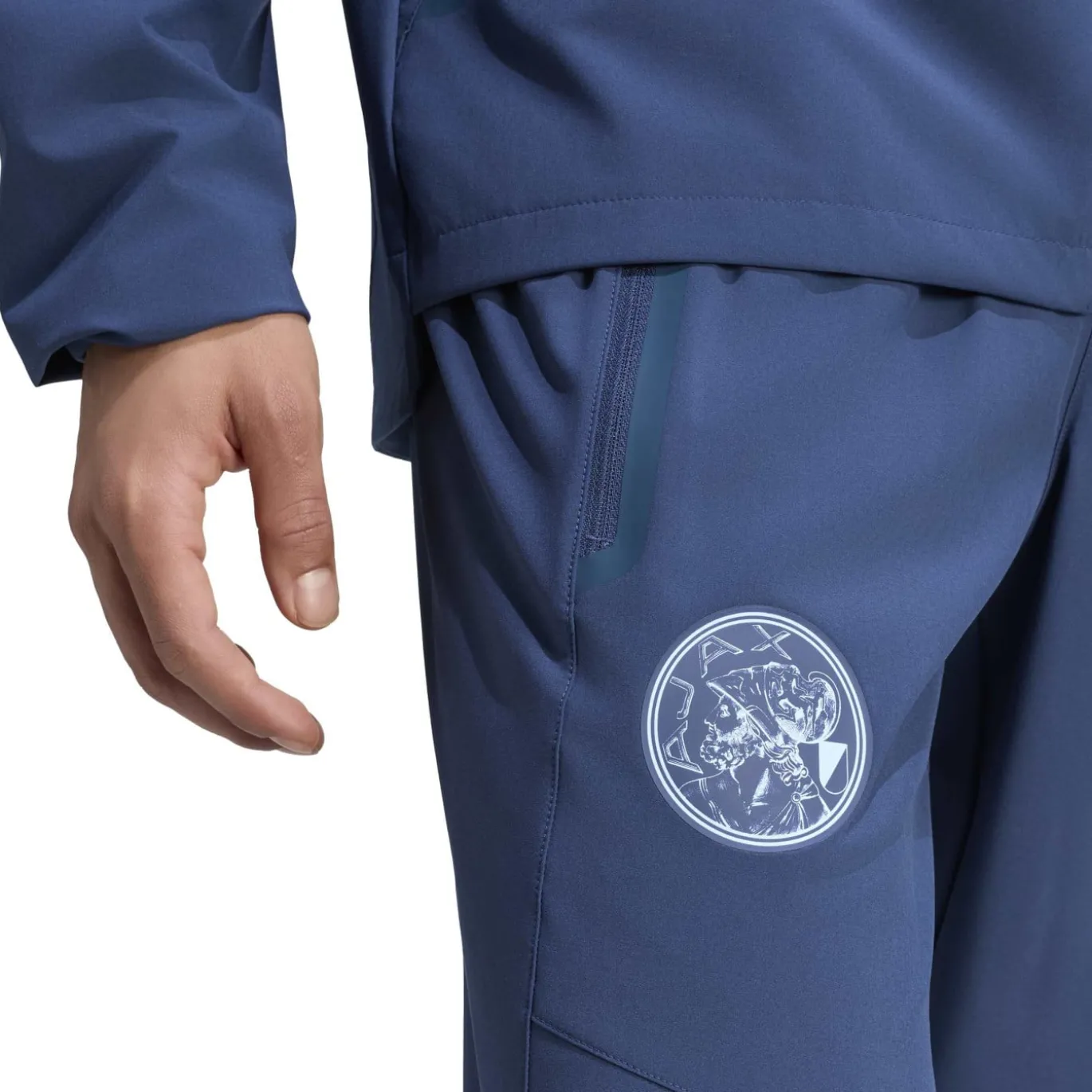 adidas Ajax Tiro Travel Crew Trainingspak 2026-2027 Donkerblauw Lichtblauw