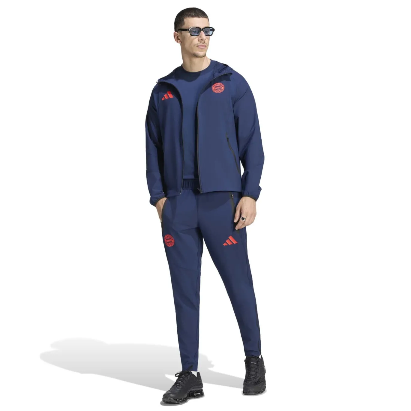 adidas Bayern München Tiro Travel Trainingspak 2026-2027 Donkerblauw Rood