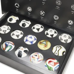 adidas FIFA World Cup Historical Mini Voetbal Set 15 Ballen
