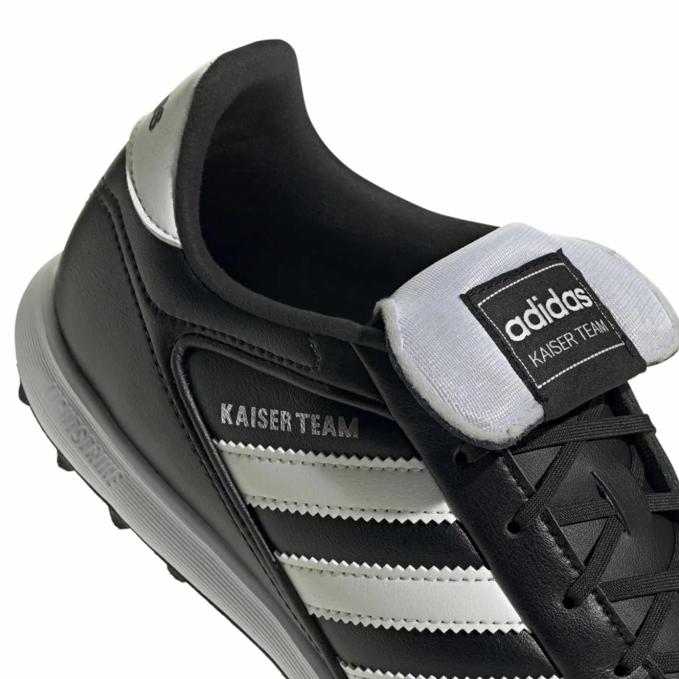 adidas Kaiser Team 2 Turf Voetbalschoenen (TF) Zwart Wit
