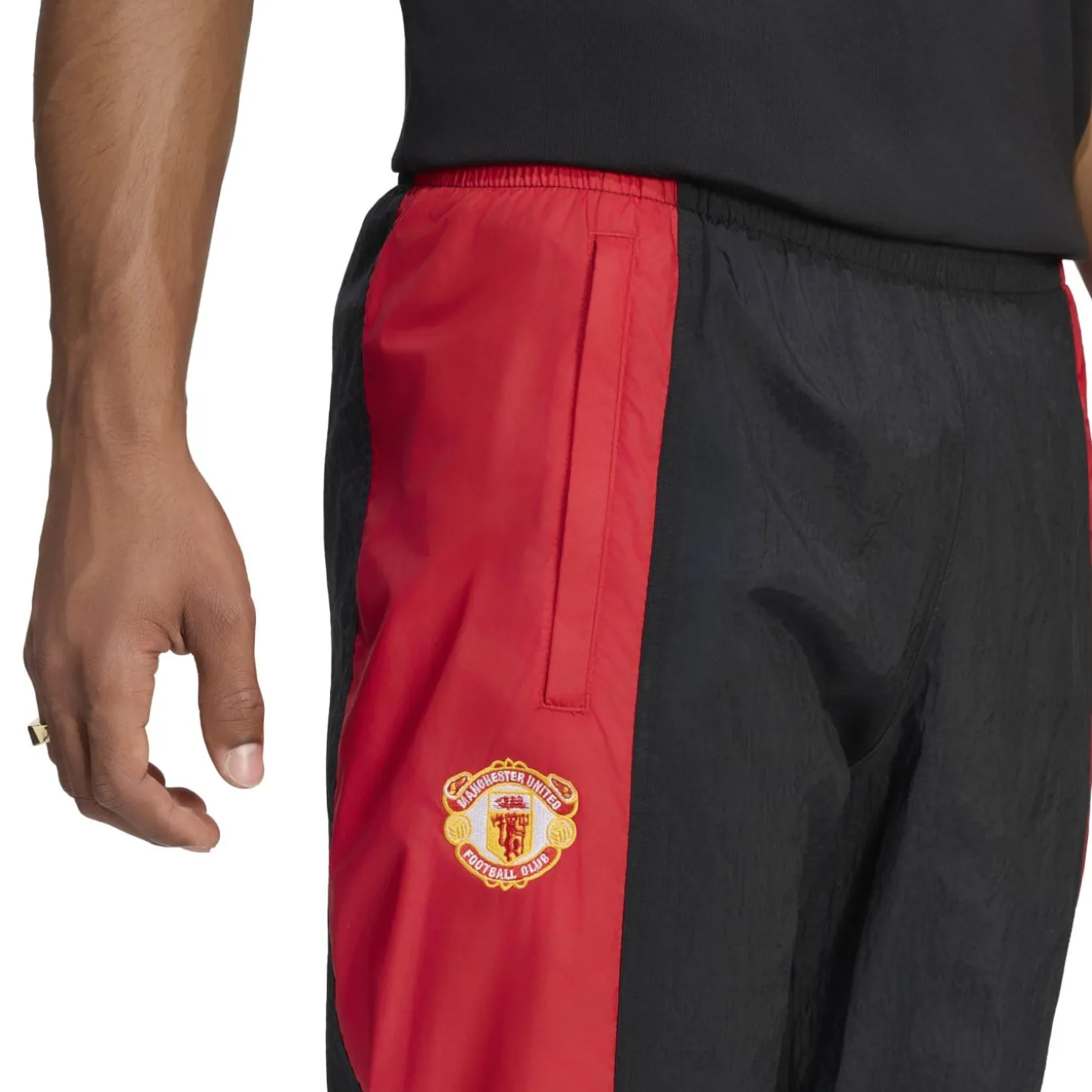 adidas Manchester United EQT Trainingspak 1/4-Zip Zwart Rood Wit