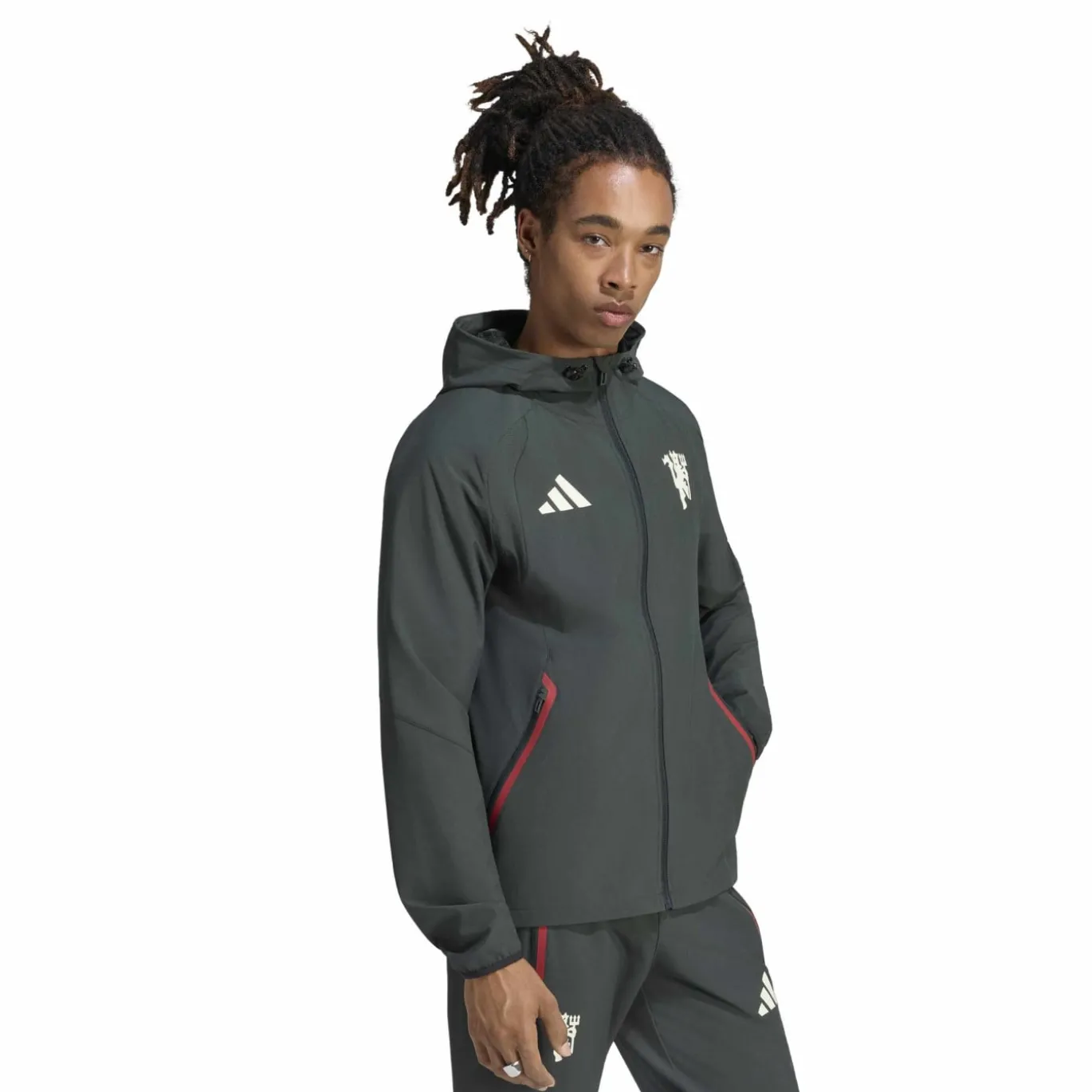 adidas Manchester United Tiro Travel Trainingspak 2026-2027 Donkerolijfgroen Wit Rood