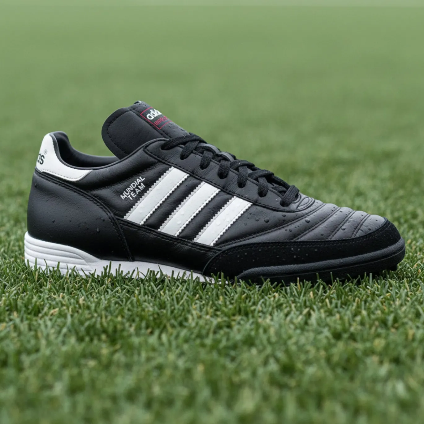 adidas Mundial Team