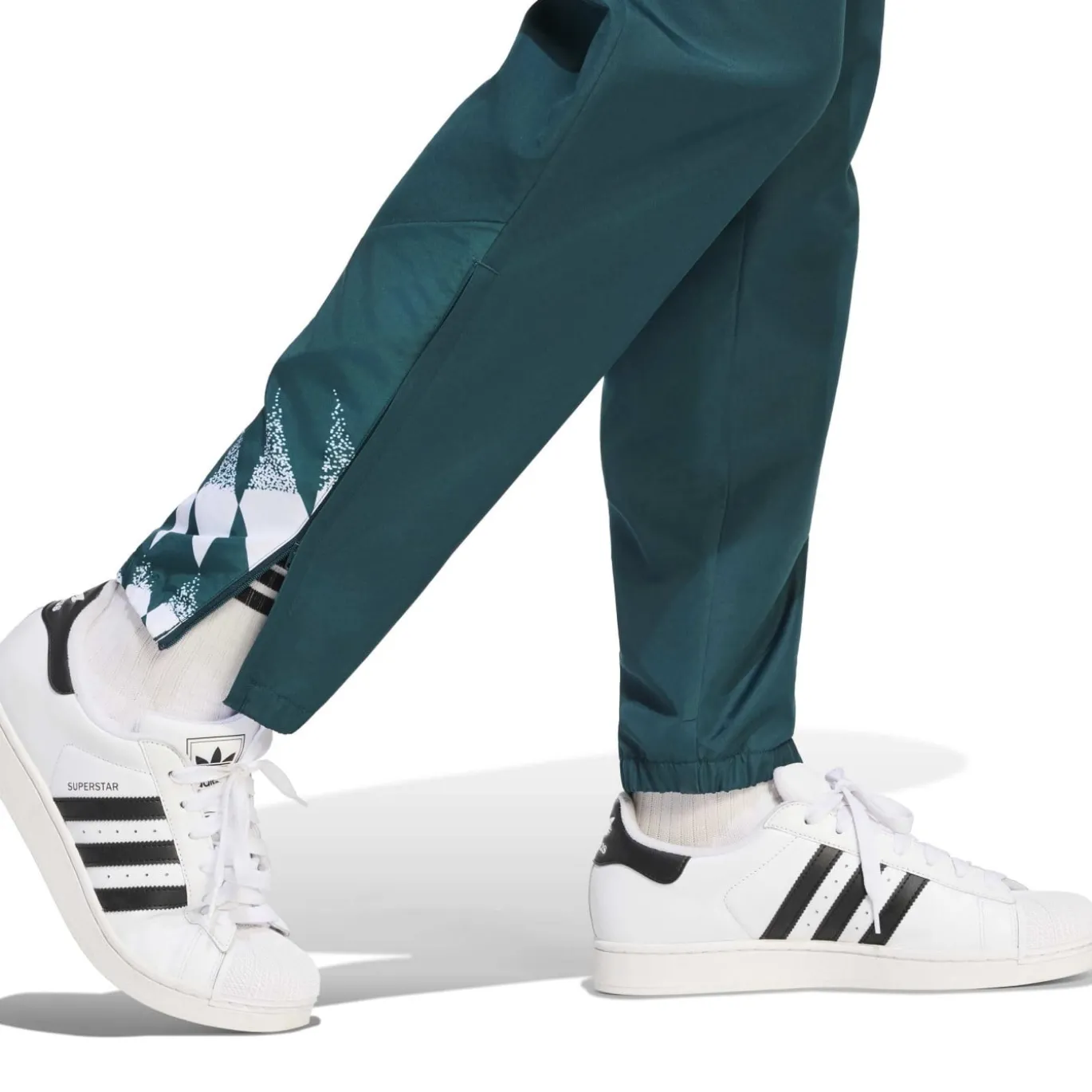 adidas Real Madrid Stadium Full Set 2026-2027 Wit Donkergroen Zwart