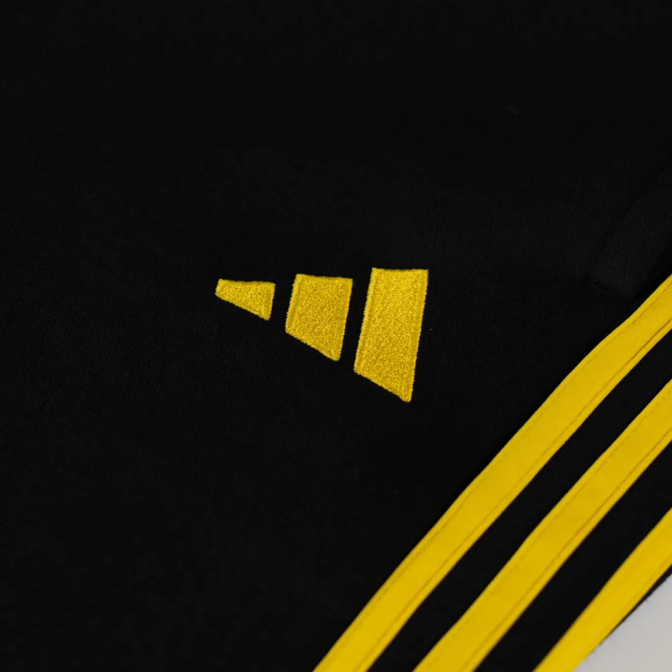 adidas SC Cambuur Joggingbroek Zwart Geel 2025-2026 Kids