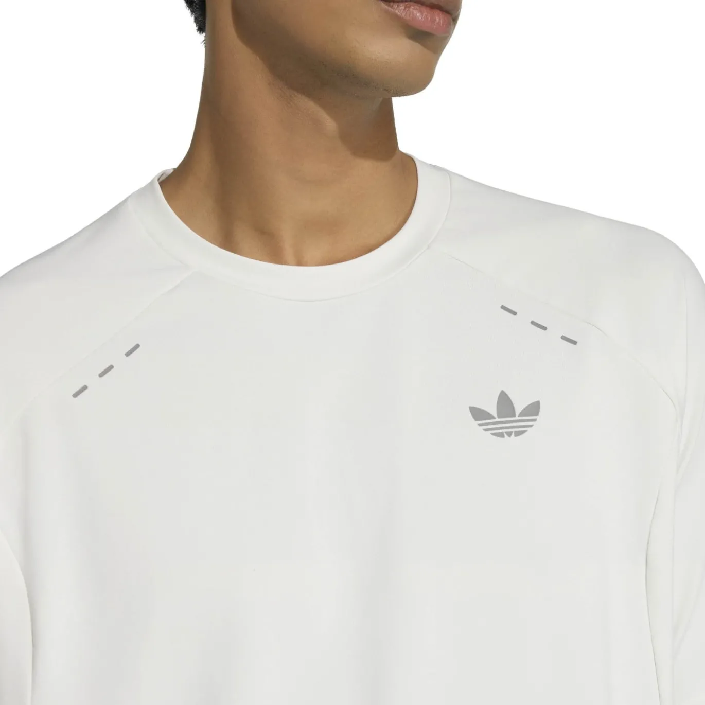 adidas Tech Trefoil Essential T-Shirt Lichtgrijs Zilver
