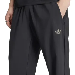 adidas Tech Trefoil Essential Woven Trainingsbroek Zwart Zilver