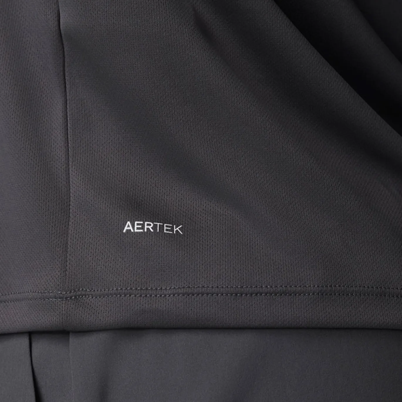Castore Adapt Crew T-Shirt Donkergrijs Zwart