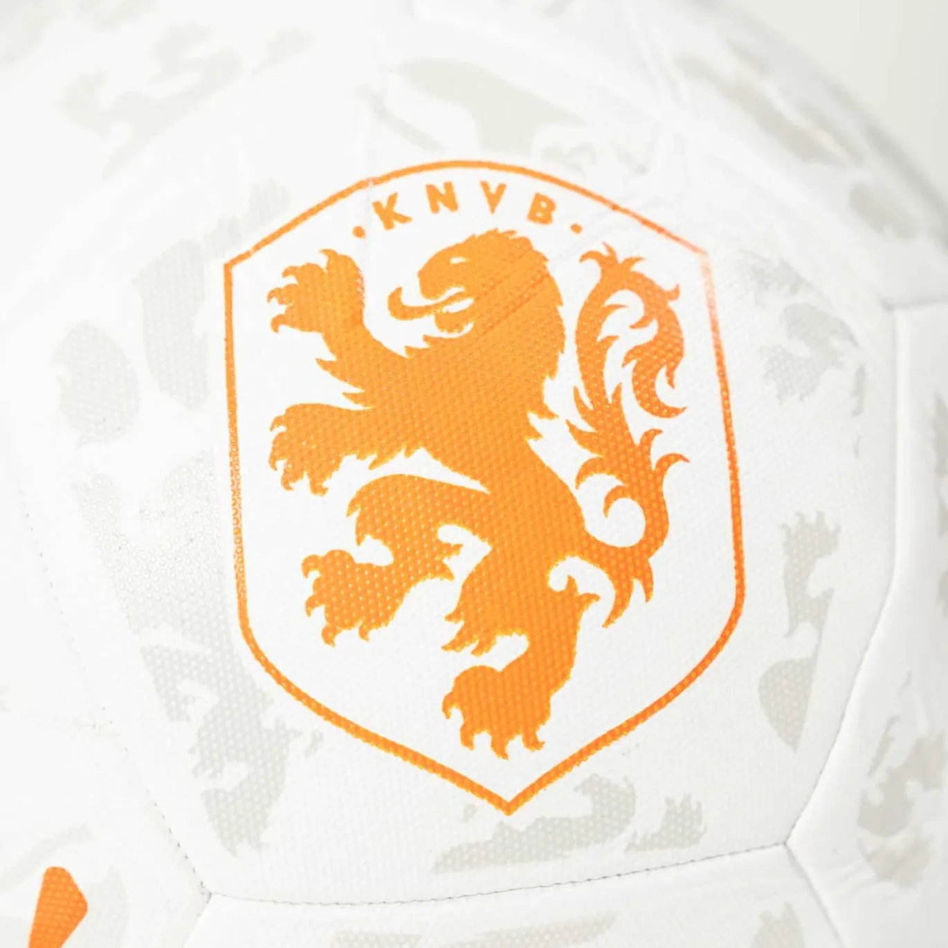 KNVB Logo Voetbal Maat 5 Wit Oranje