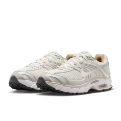 Nike Air Max Moto 2K Sneakers Beige Creme Wit Zilvergrijs