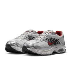 Nike Air Max Moto 2K Sneakers Lichtgrijs Rood Metallic Silver Zwart