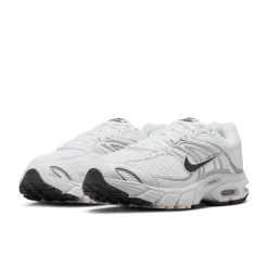 Nike Air Max Moto 2K Sneakers Wit Zilvergrijs Wit Zwart