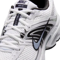 Nike Air Max Moto 2K Sneakers Wit Zwart Light Armory Blue Metallic Silver