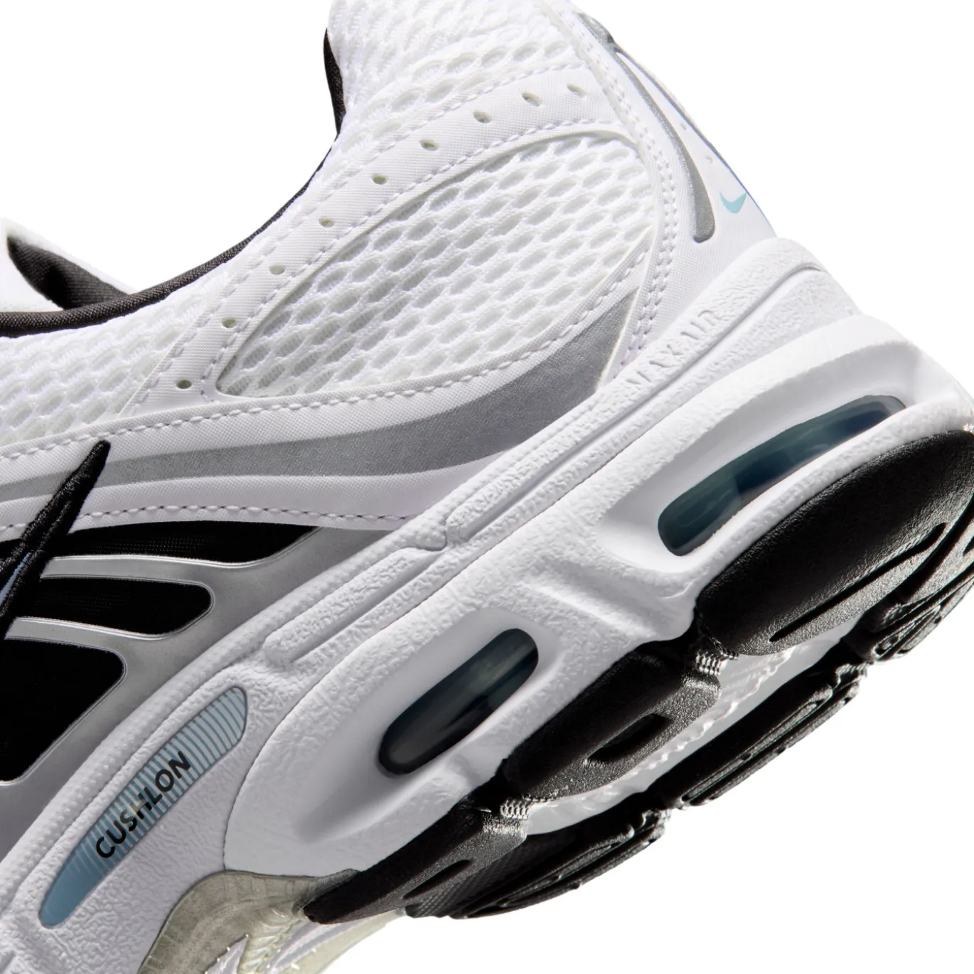 Nike Air Max Moto 2K Sneakers Wit Zwart Light Armory Blue Metallic Silver