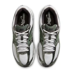Nike Air Max Moto 2K Sneakers Wit Camogroen Zwart Metallic Silver