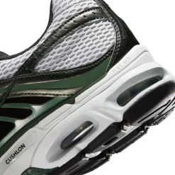 Nike Air Max Moto 2K Sneakers Wit Camogroen Zwart Metallic Silver