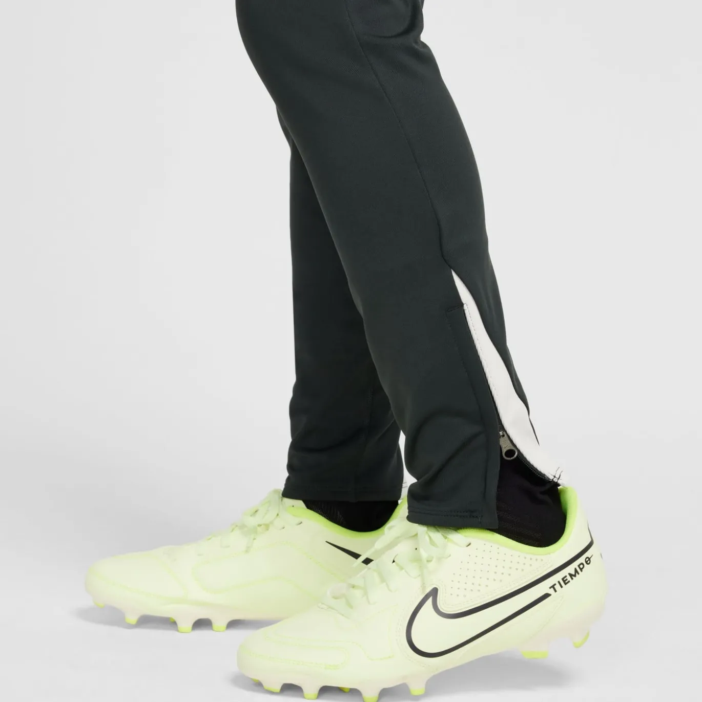 Nike Chelsea Strike Trainingsbroek 2025-2026 Kids Donkergroen Wit