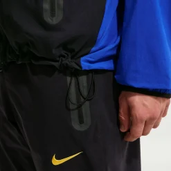 Nike Chelsea Tech Woven Trainingspak 2026-2027 Blauw Donkerblauw Goudgeel
