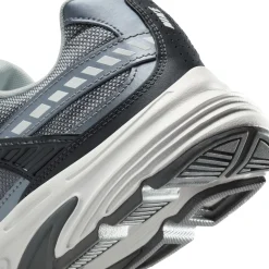 Nike Initiator Sneakers Donkergrijs Grijs Wit
