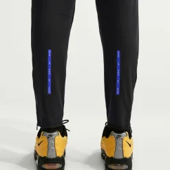 Nike Inter Milan City Side Trainingsbroek 2026-2027 Zwart Goudgeel