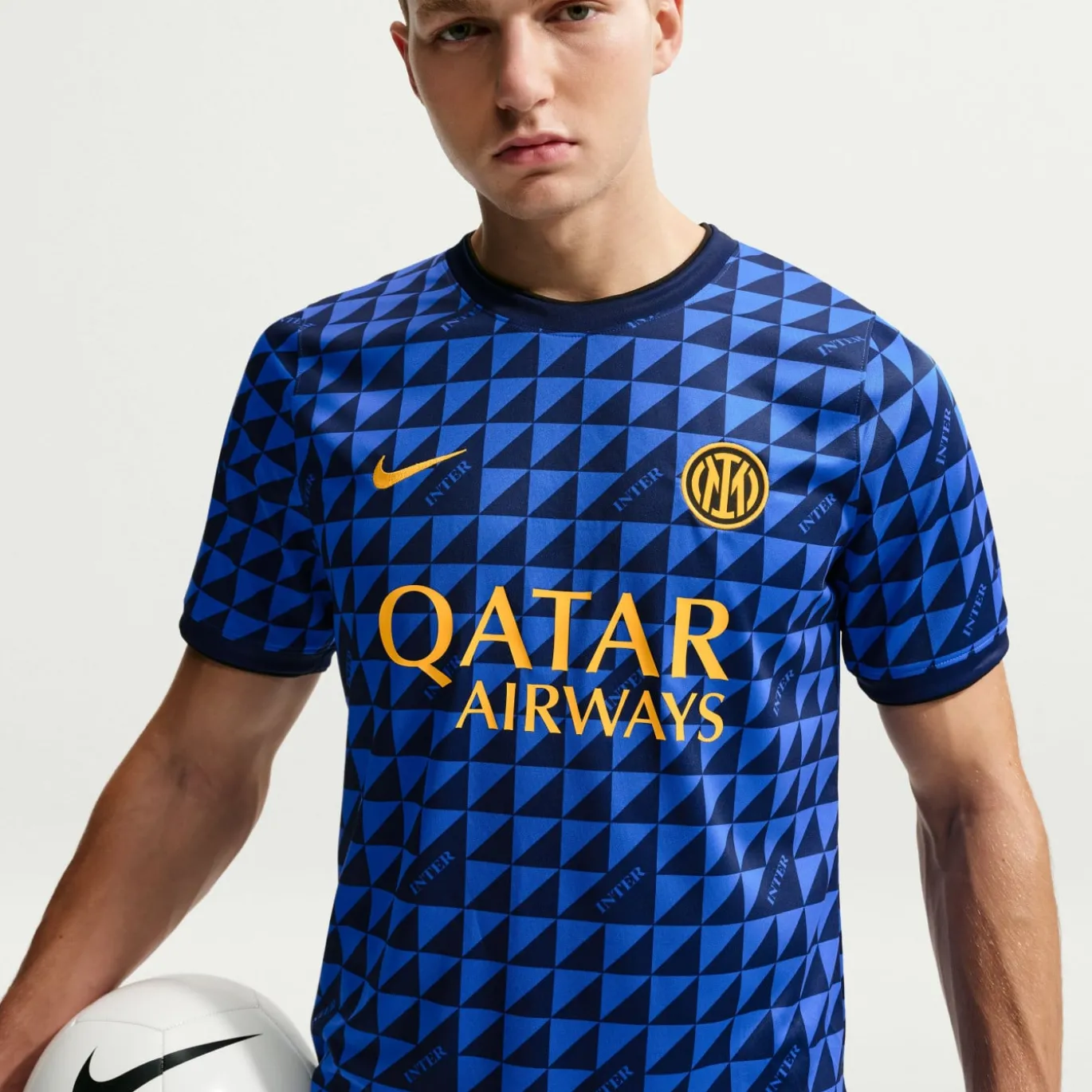 Nike Inter Milan Pre-Match Trainingsshirt 2026-2027 Blauw Donkerblauw Goud