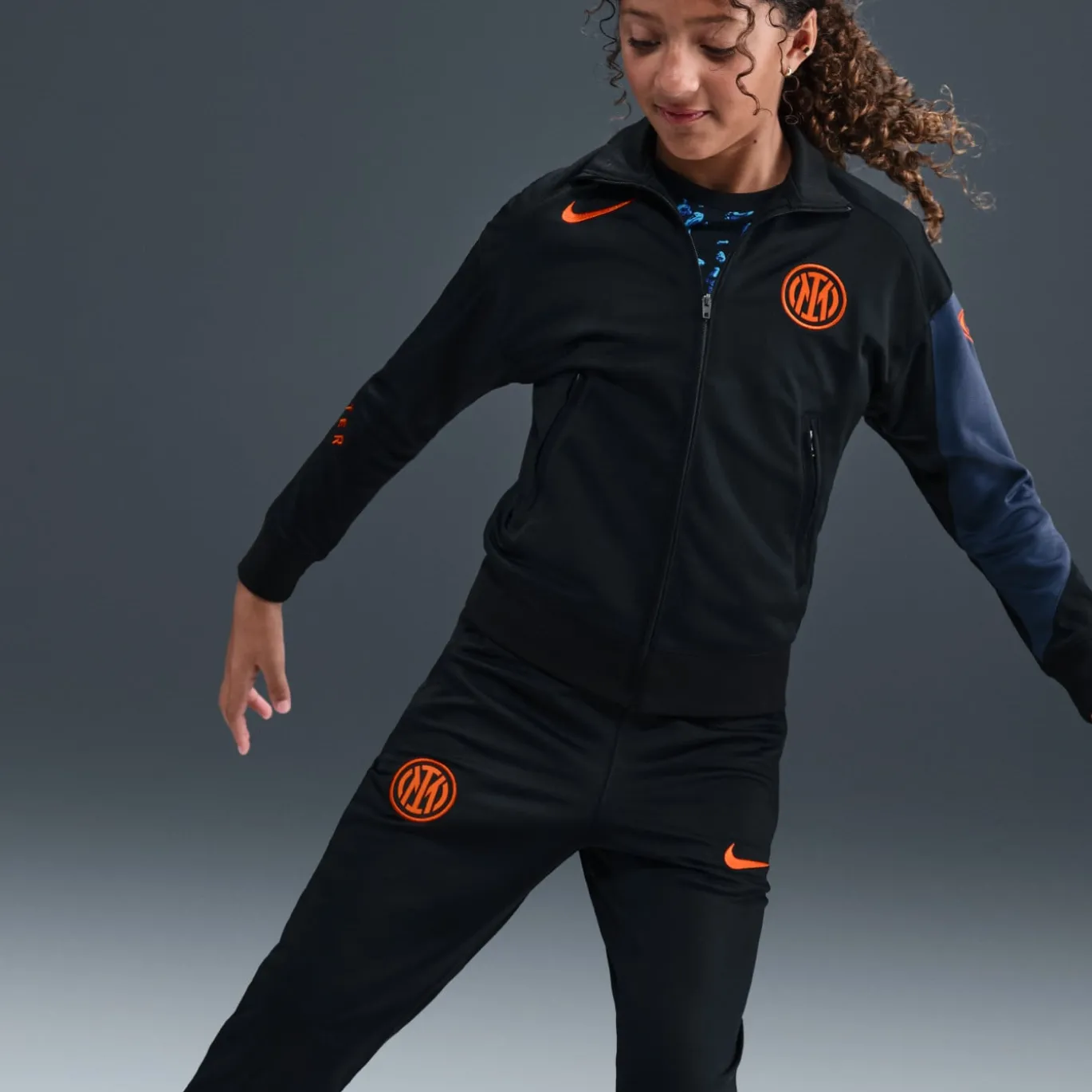 Nike Inter Milan Strike Trainingspak Full-Zip 2025-2026 Kids Zwart Donkerblauw Oranje