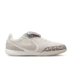 Nike Jordan Tiempo Streetgato SE Straatvoetbalschoenen Beige Zilver Felrood