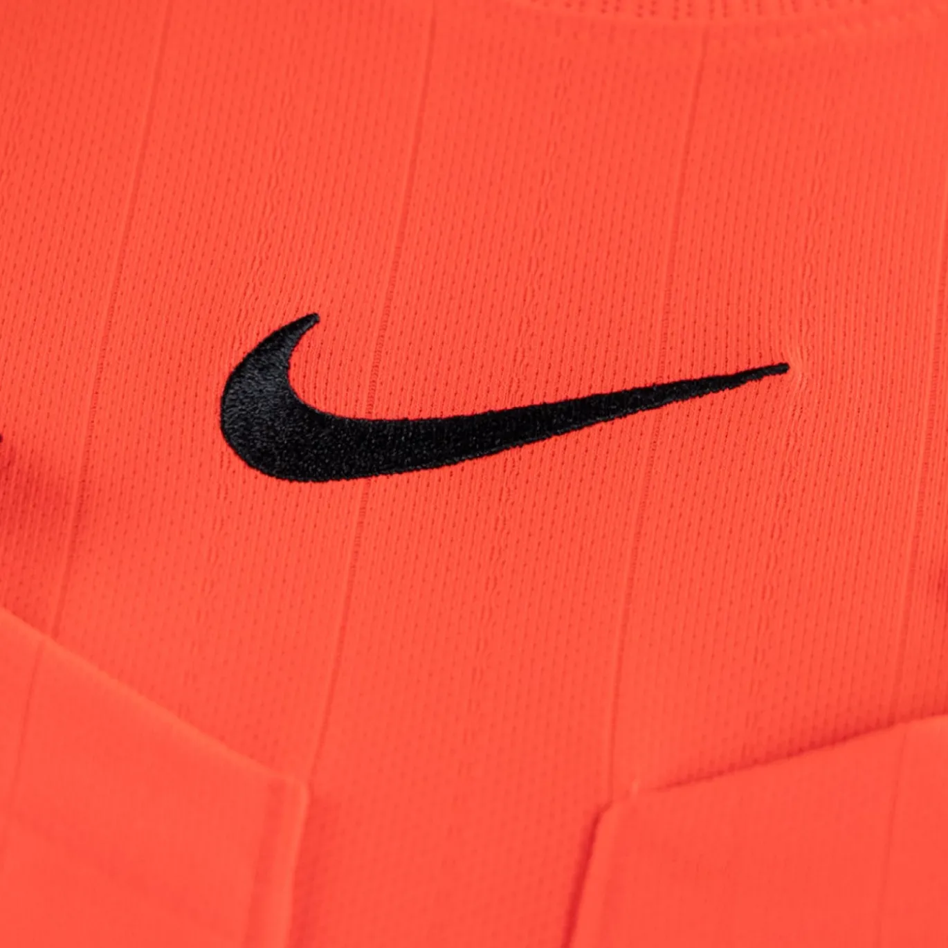 Nike KNVB Scheidsrechtersshirt 2026-2028 Felrood Zwart