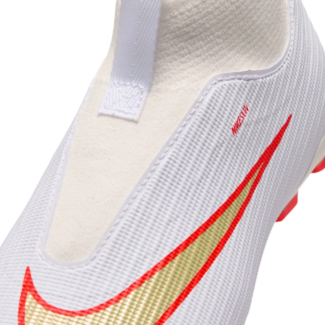 Nike Mercurial Superfly 11 Academy Gras / Kunstgras Voetbalschoenen (MG) Kids Wit Felrood Goud
