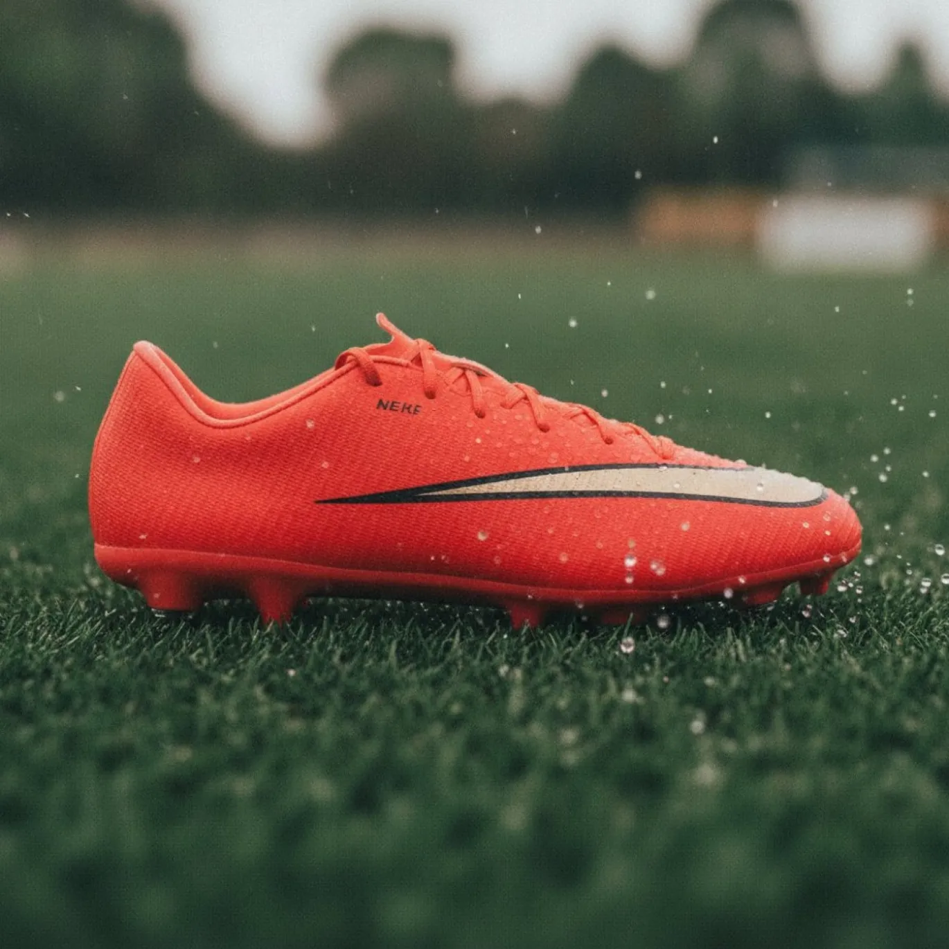 Nike Mercurial Vapor 17 Academy IJzeren-Nop Voetbalschoenen (SG) Anti-Clog Felrood Zwart Goud