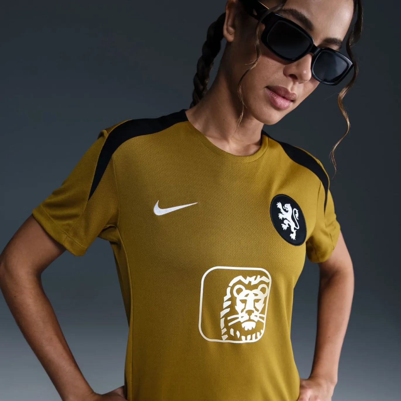 Nike Nederland Strike Trainingsset OranjeLeeuwinnen 2025-2027 Dames Brons Zwart Wit