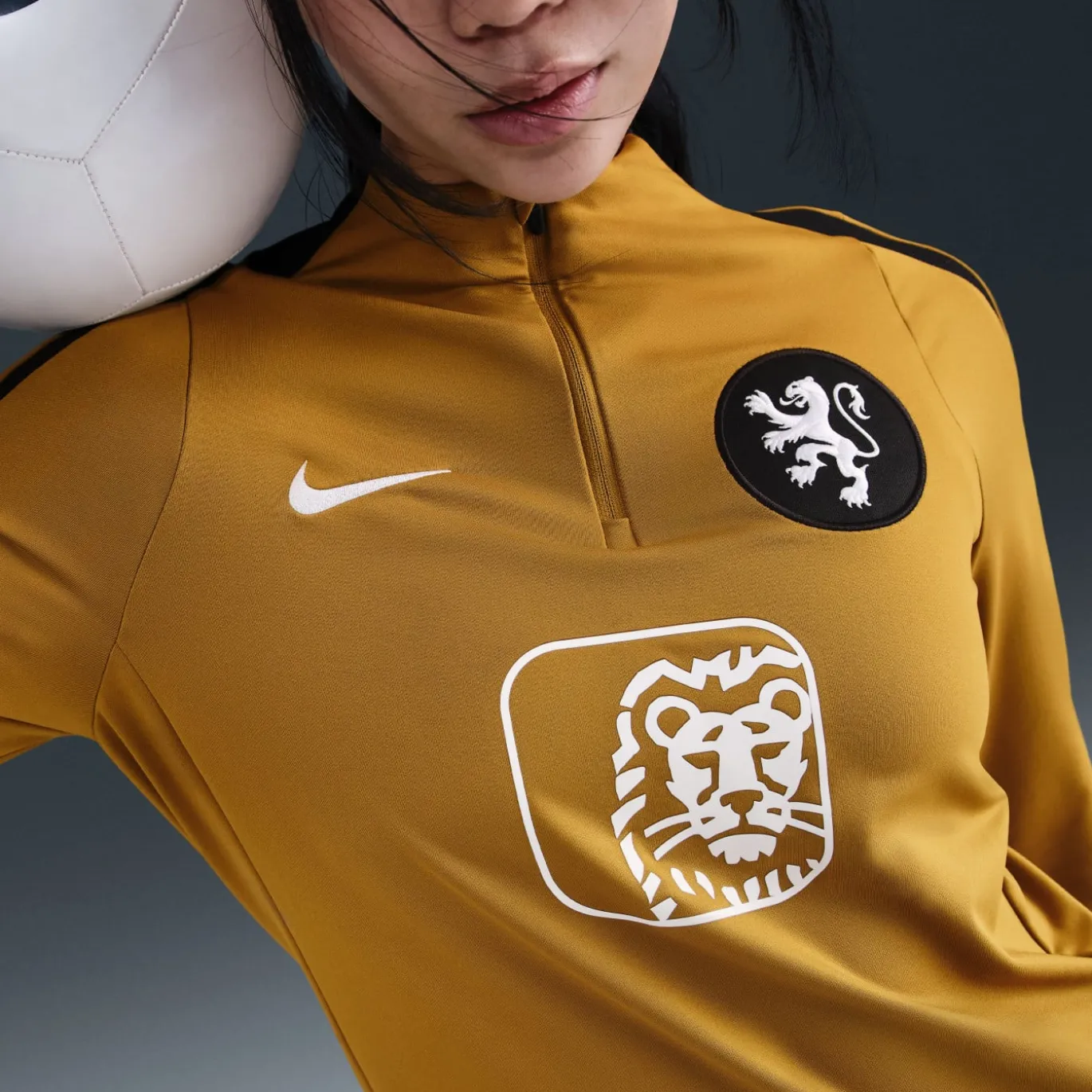 Nike Nederland Strike Trainingstrui 1/4-Zip OranjeLeeuwinnen 2025-2027 Dames Brons Zwart Wit