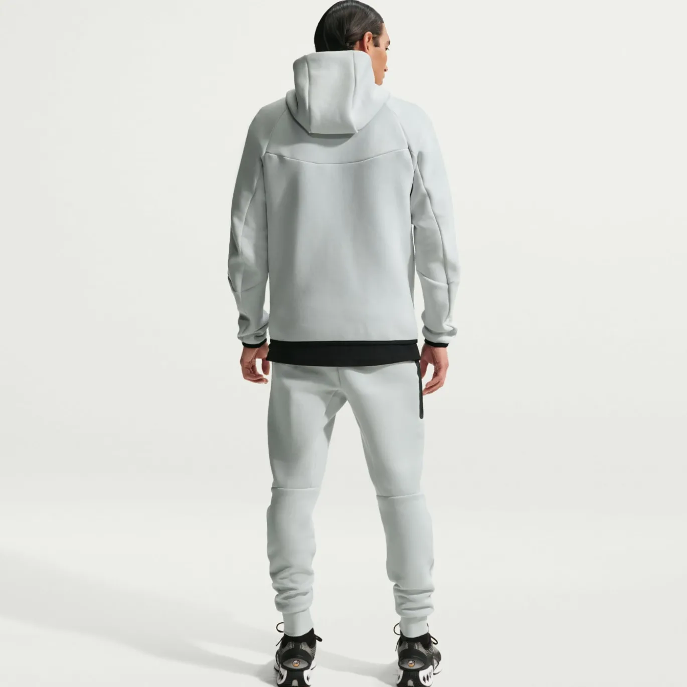 Nike Nederland Tech Fleece Joggingbroek 2026-2028 Lichtgrijs Zwart Feloranje