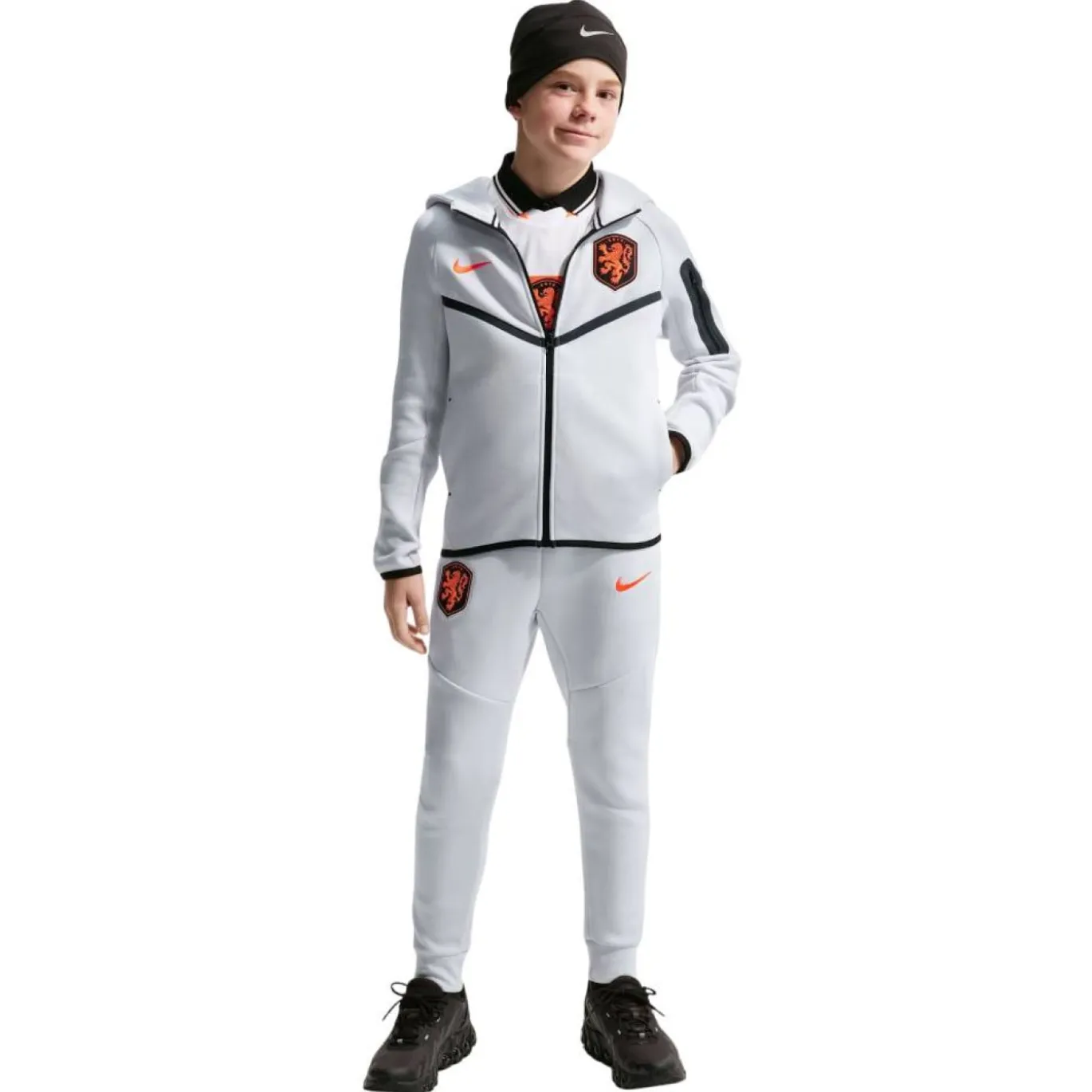 Nike Nederland Tech Fleece Trainingspak 2026-2028 Kids Lichtgrijs Zwart Feloranje