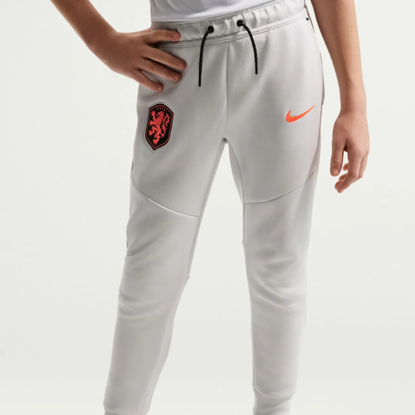 Nike Nederland Tech Fleece Trainingspak 2026-2028 Kids Lichtgrijs Zwart Feloranje