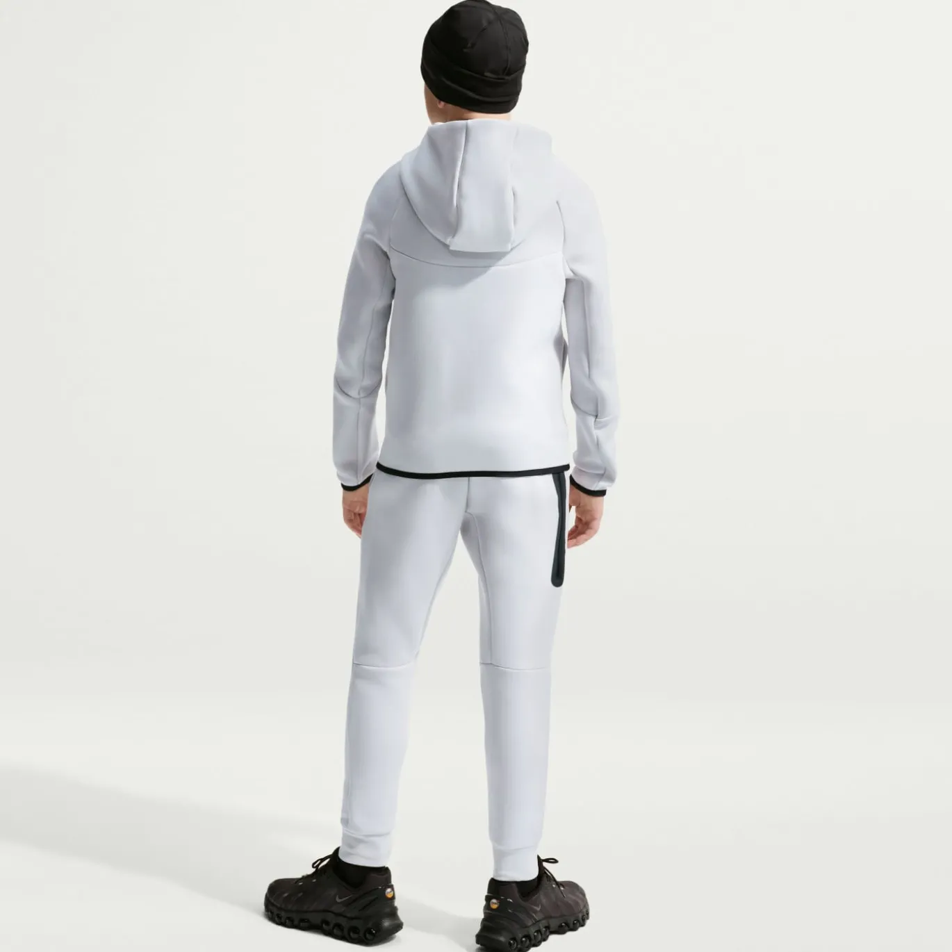 Nike Nederland Tech Fleece Trainingspak 2026-2028 Kids Lichtgrijs Zwart Feloranje