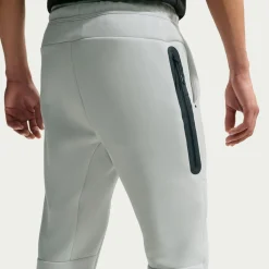 Nike Nederland Tech Fleece Trainingspak 2026-2028 Lichtgrijs Zwart Feloranje