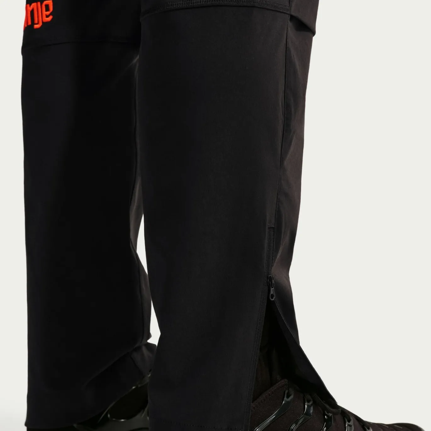 Nike Nederland Tech Woven Trainingspak 2026-2028 Zwart Oranje