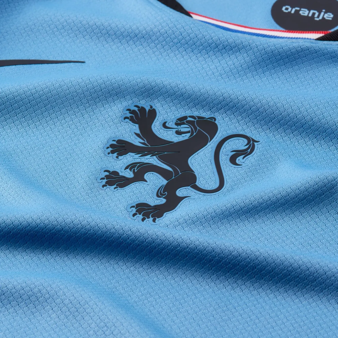 Nike Nederland Uitshirt OranjeLeeuwinnen 2025-2027 Dames + EK 2025 Badges