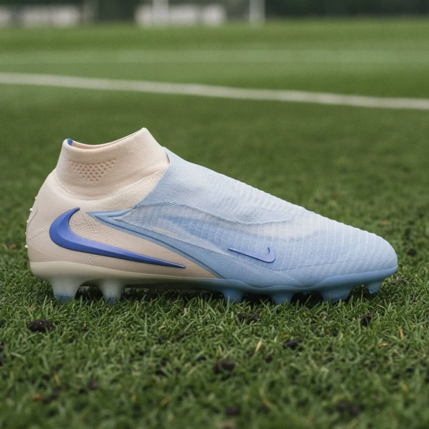 Nike Phantom 6 High LV8 Elite Gras Voetbalschoenen (FG) Gebroken Wit Lichtblauw Blauw