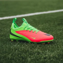 Nike Phantom 6 Low Haaland Academy Gras / Kunstgras Voetbalschoenen (MG) Kids Felgroen Rood Zwart