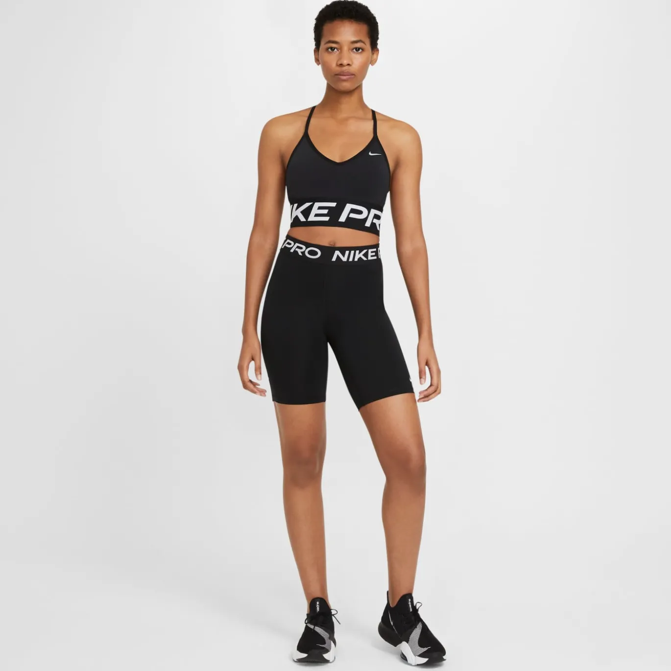 Nike Pro 365 Short 8-Inch Dames Zwart Wit