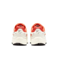Nike P-6000 Sneakers Gebroken Wit Oranje Geel Zwart