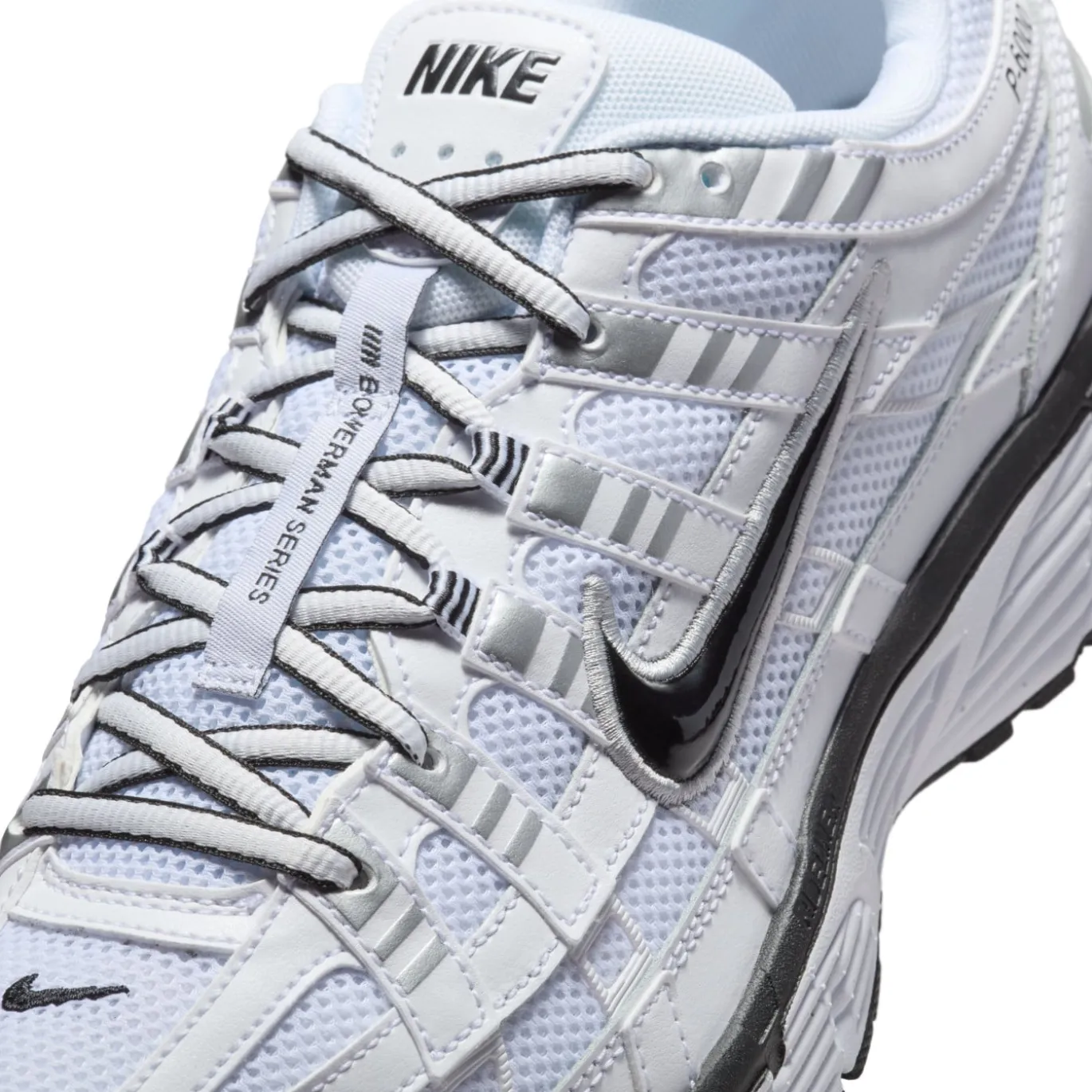 Nike P-6000 Sneakers Wit Metallic Silver Zwart