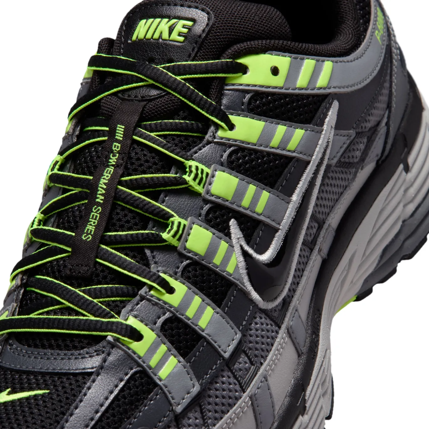 Nike P-6000 Sneakers Zwart Metallic Zilver Neongeel