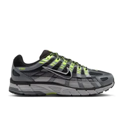 Nike P-6000 Sneakers Zwart Metallic Zilver Neongeel