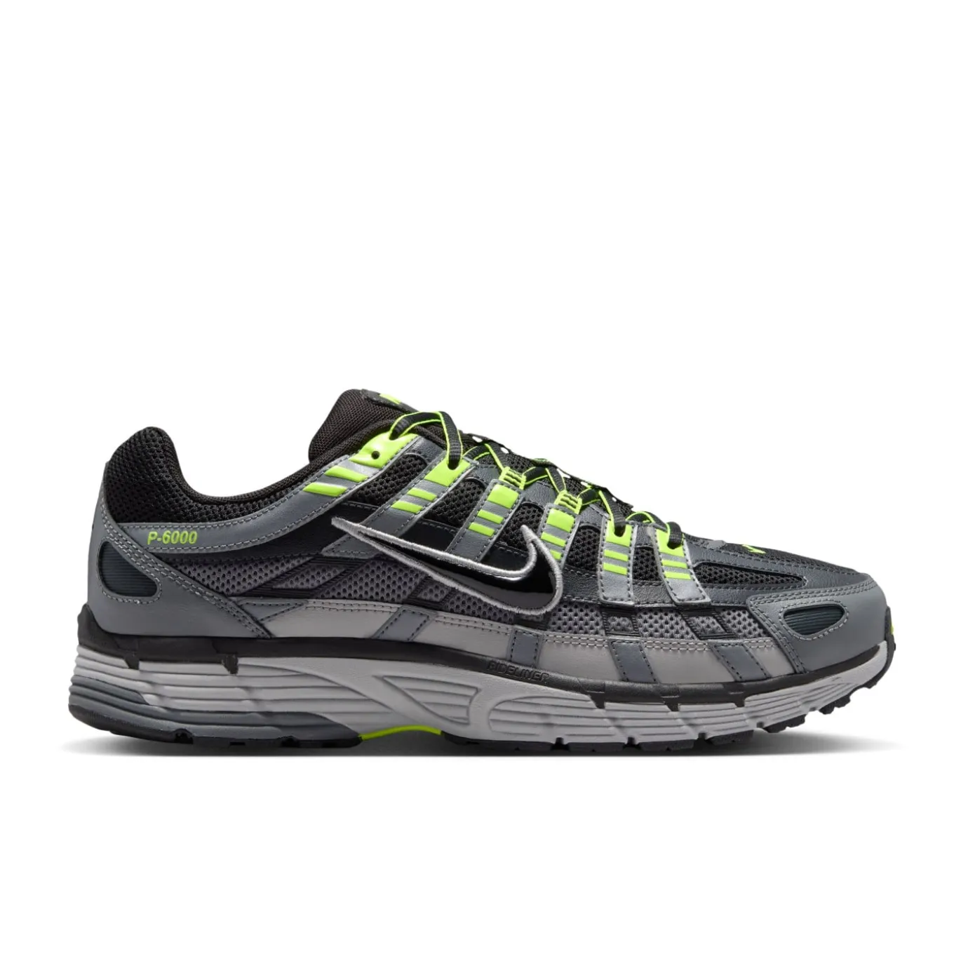 Nike P-6000 Sneakers Zwart Metallic Zilver Neongeel