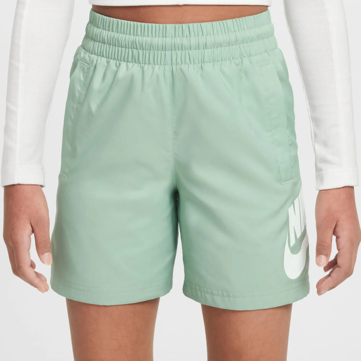 Nike Sportswear Club Broekje Woven Kids Lichtgroen Wit