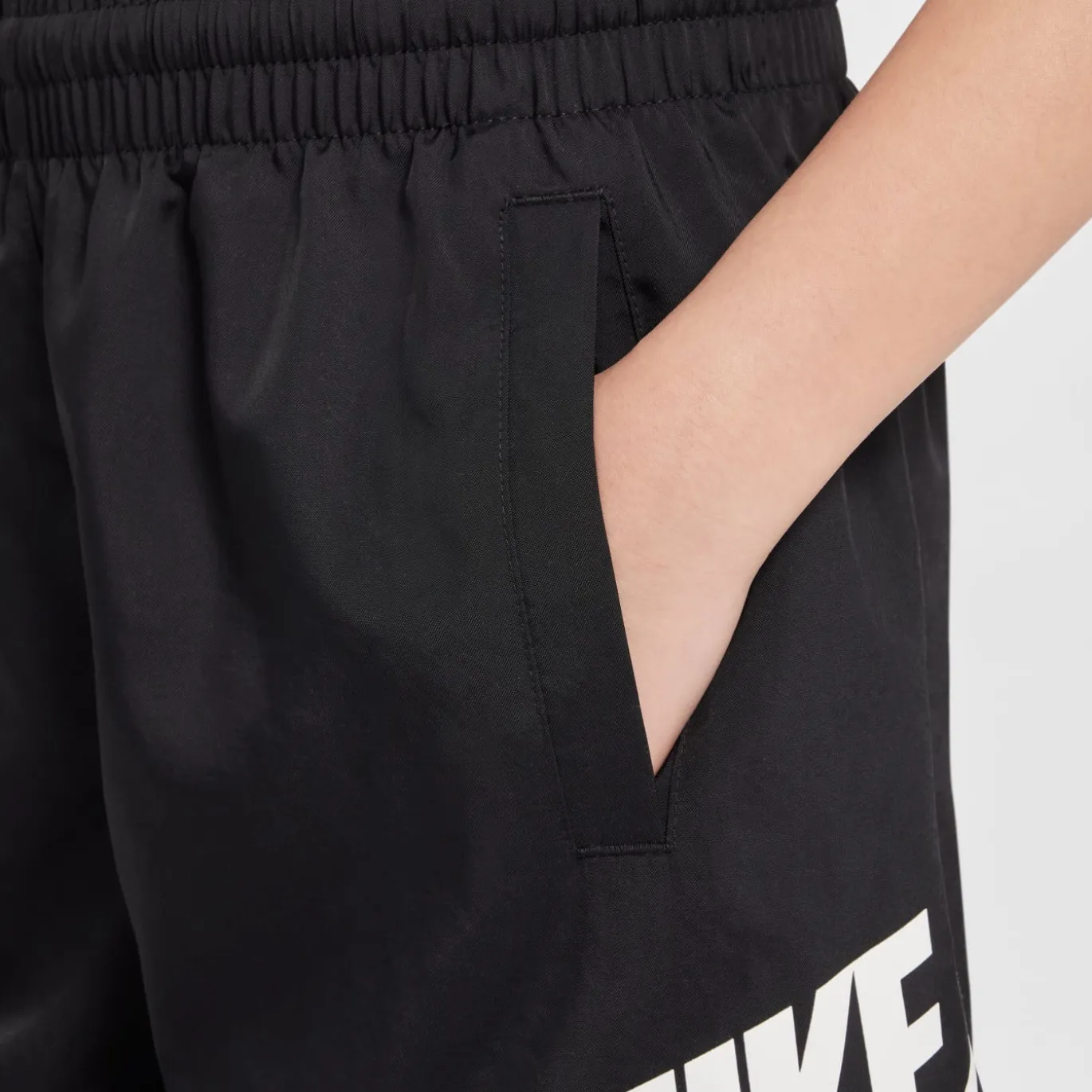 Nike Sportswear Club Broekje Woven Kids Zwart Wit