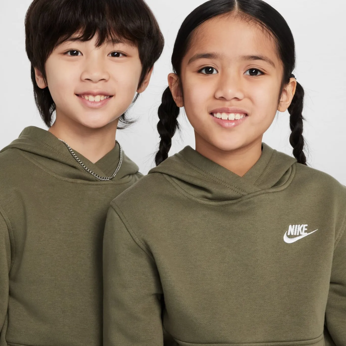 Nike Sportswear Club Fleece Hoodie Kids Olijfgroen Wit